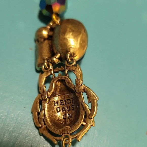 Heidi Daus "Love Bug" Crystal Iridescent Beaded Necklace Set - Picture 9 of 11